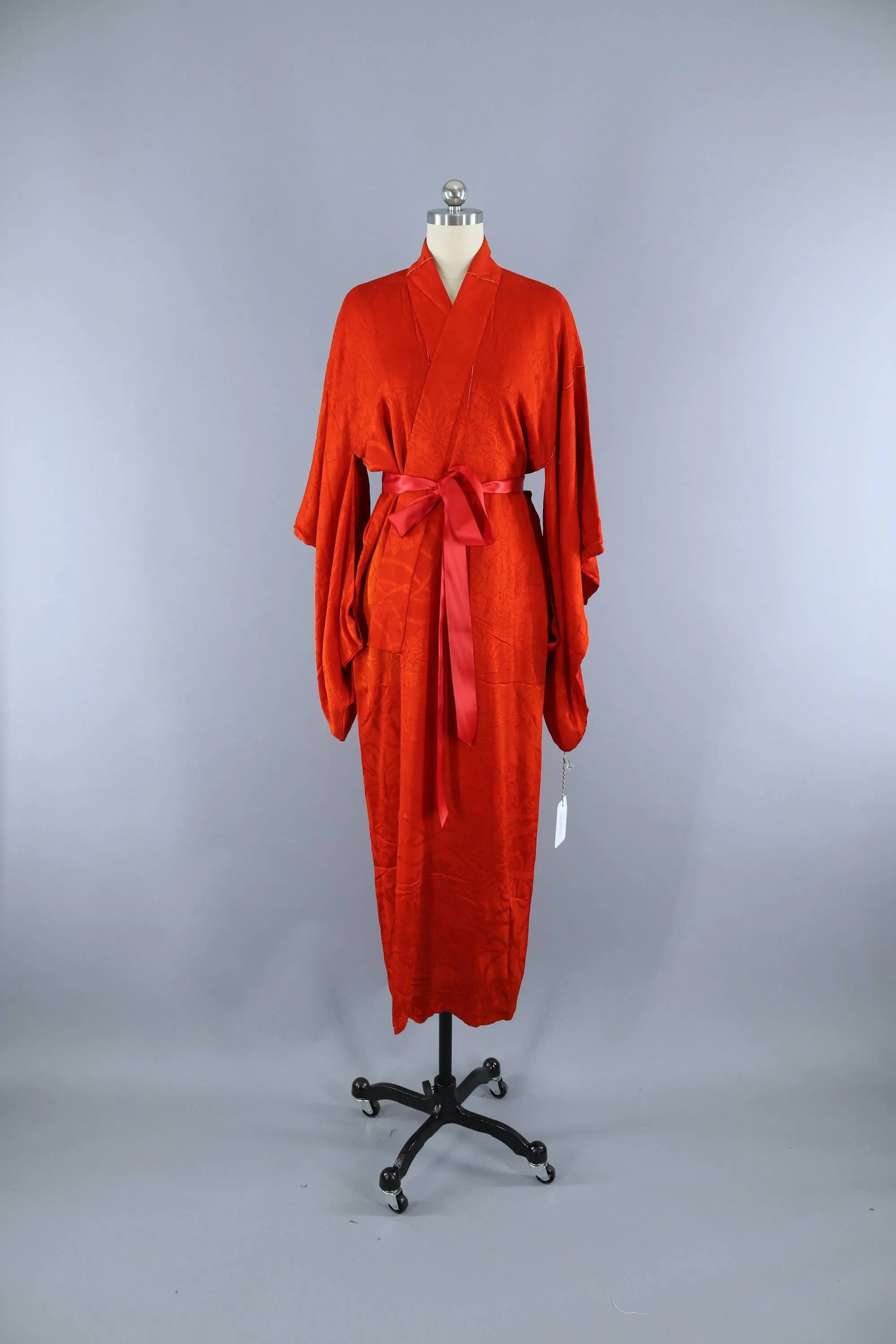 1920s Vintage Silk Kimono Robe / Bright Red